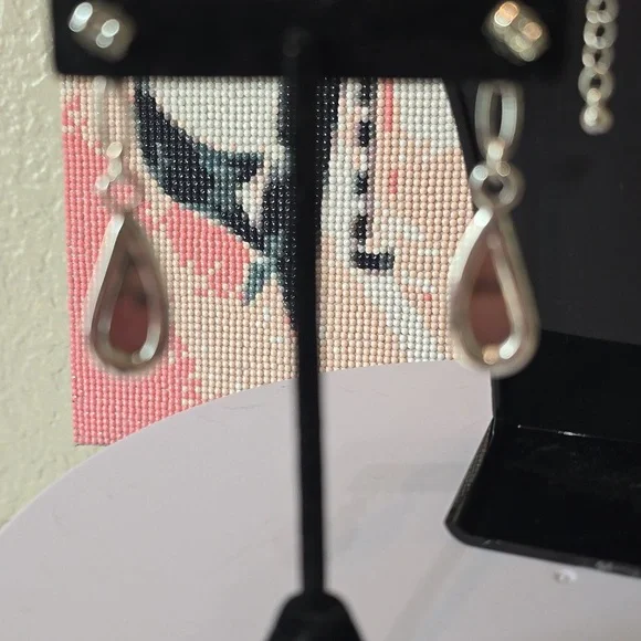 Blue Teardrop Crystal Necklace & Earrings Set Silver Tone Statement Jewelry - Picture 7 of 8